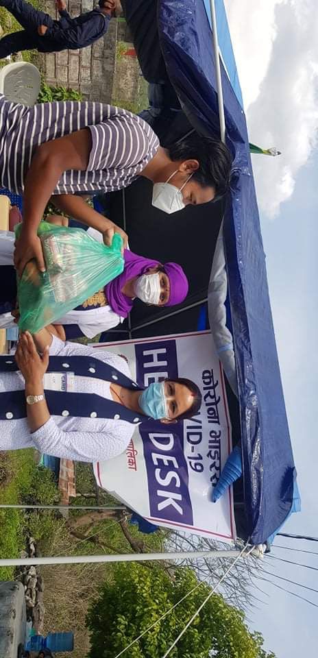 हेल्प डेस्कमा खटिनेलाई श्रेष्ठको सहयोग